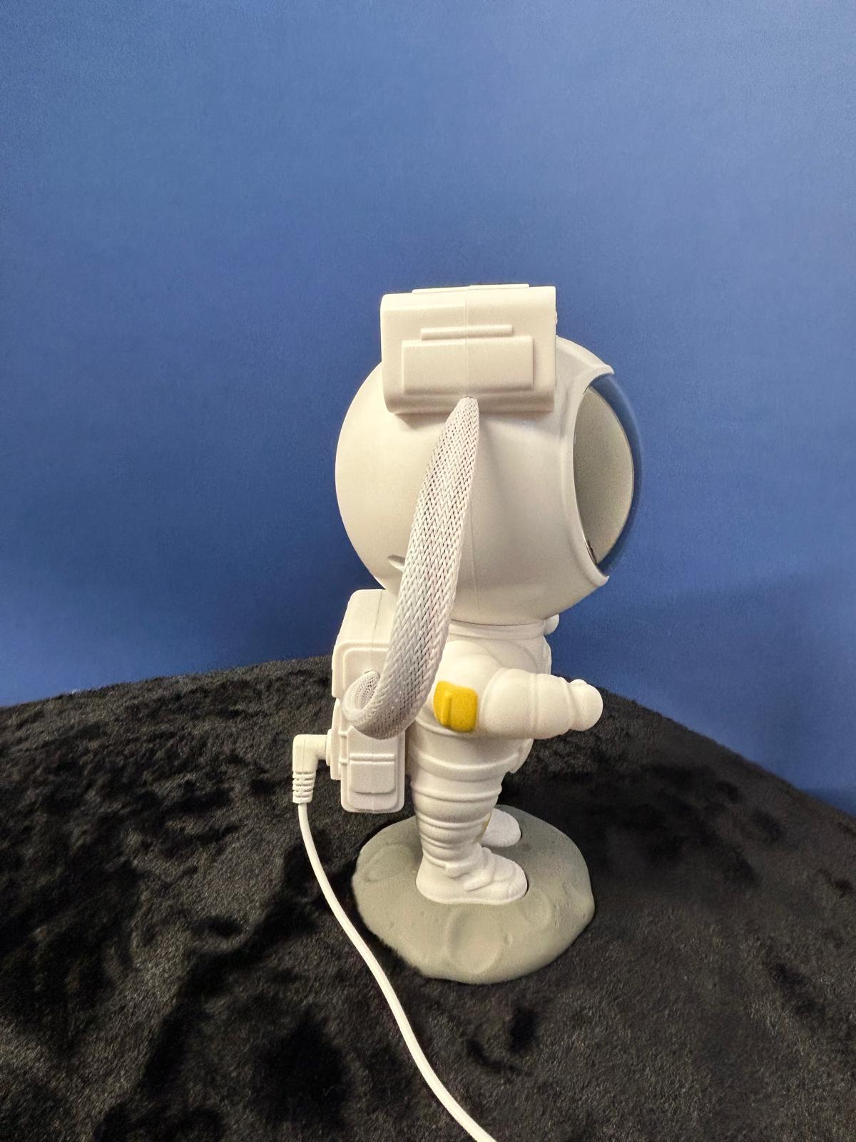 Cámara Astronauta XO-CF1 – Seguridad con Estilo Futurista - TECNOLOGIA YI_MI
